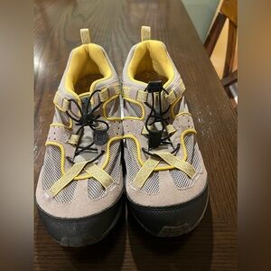 Lands End Sport Hiking Beach Water Sneaker Shoes size WM11B - Bungee Mesh.